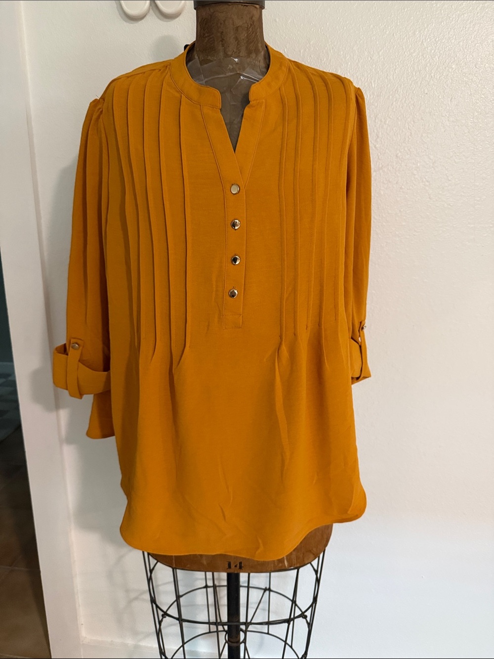 NWT Ava & Grace Mustard Button-Front Pleated Women's Blouse Size 1X